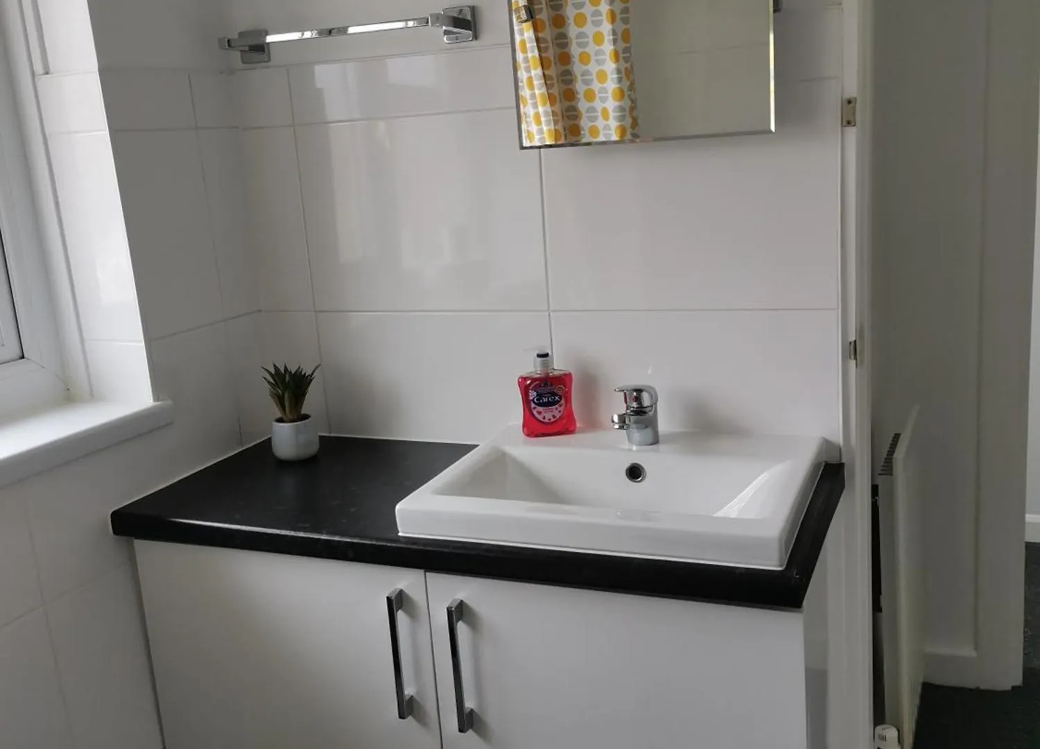 Contemporary 3 Bedroom House With Garden And Private Parking Nottingham 0*,